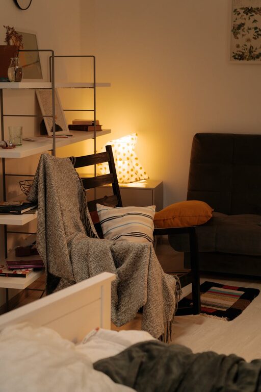 Tips for Creating a Cozy and Inviting Living Room Space